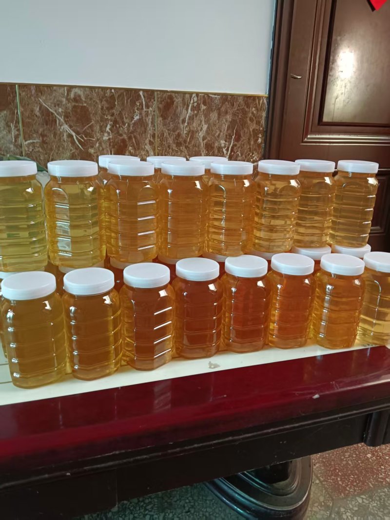 精品纯蜂蜜百花蜂蜜自家养蜂场量大从优假一赔十