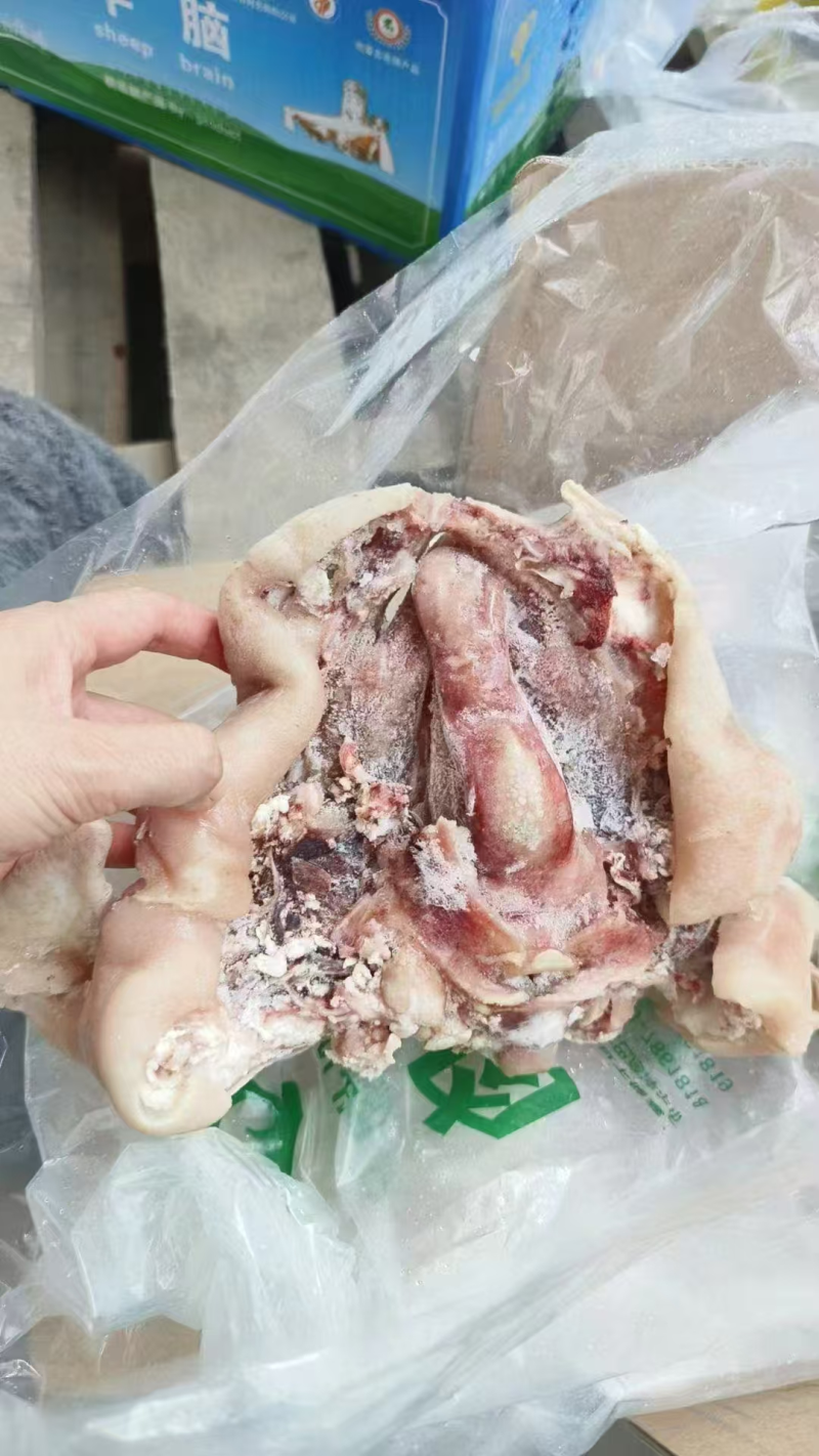 冷冻无冰羊头肉去骨羊头肉羊脸肉出秤率高批发饭店夜市摊