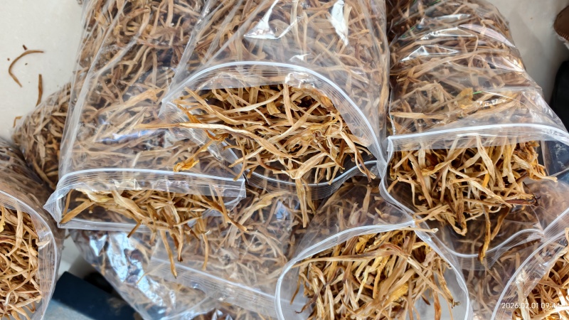 【热卖】内蒙古直发干黄花菜自然晾干0添加好品质欢迎选购