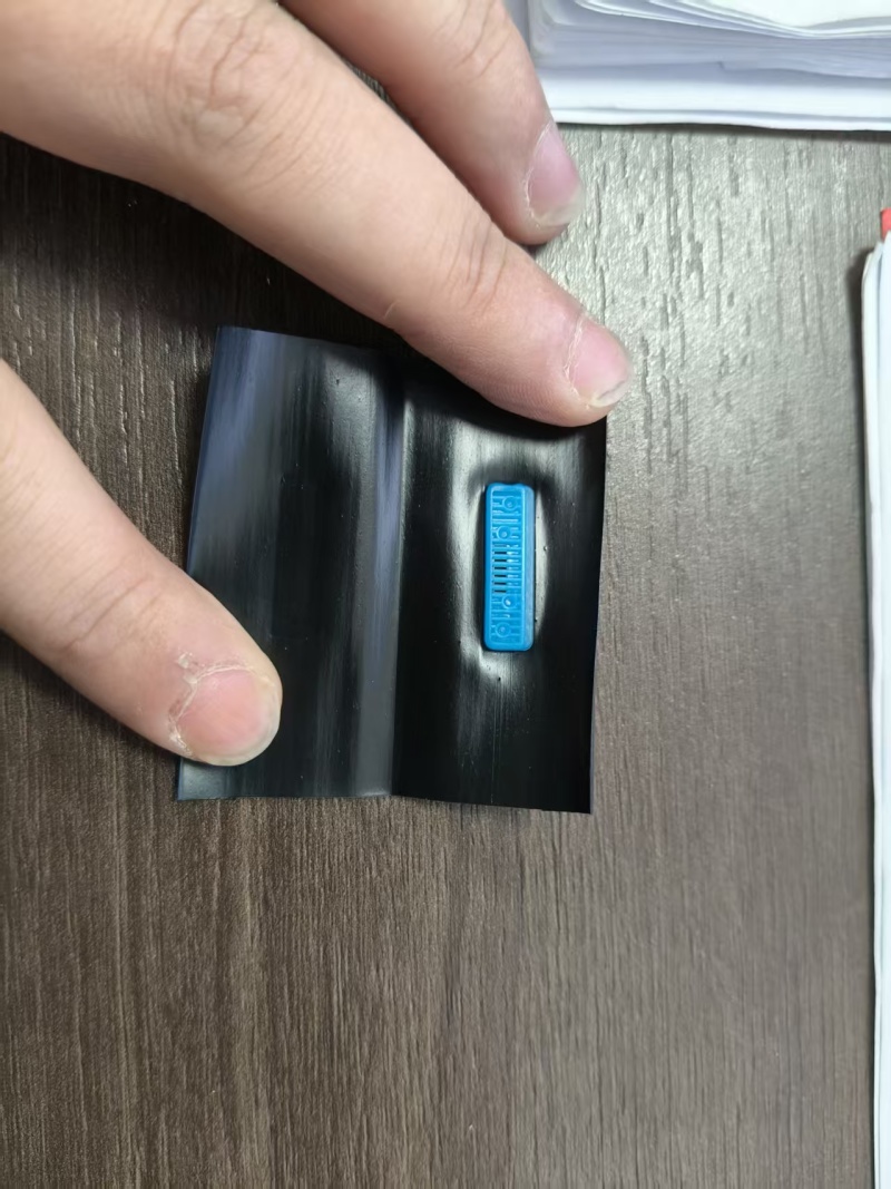 4L流量大流量滴灌带贴片式滴灌带厂家直销