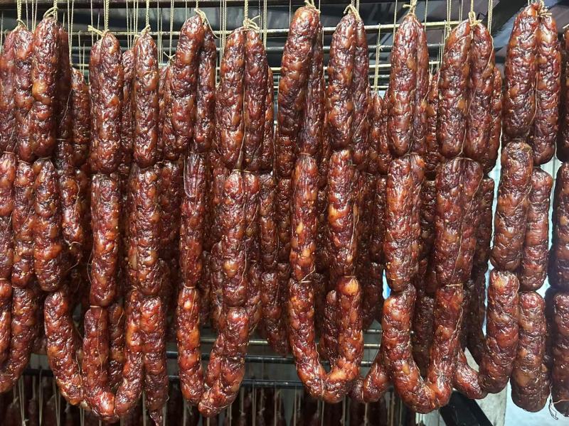 腊肠【精品腊肠】腊肠串土家族苗族自家生产