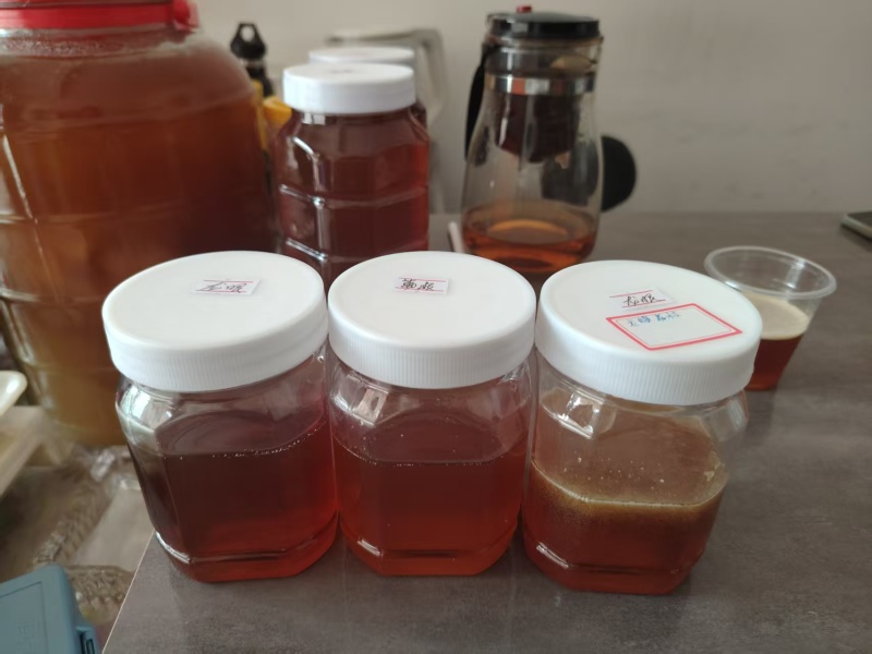 荔枝蜂蜜，龙眼蜂蜜。荔枝十多年黄皮蜂蜜