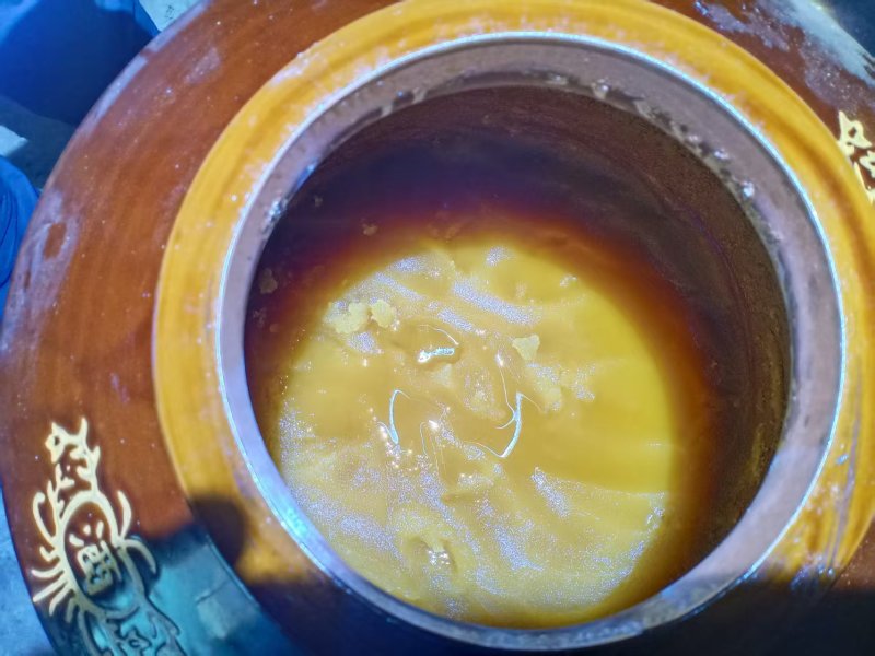 云南高山纯正土蜂蜜质量上乘一手货源量大优惠一件包邮