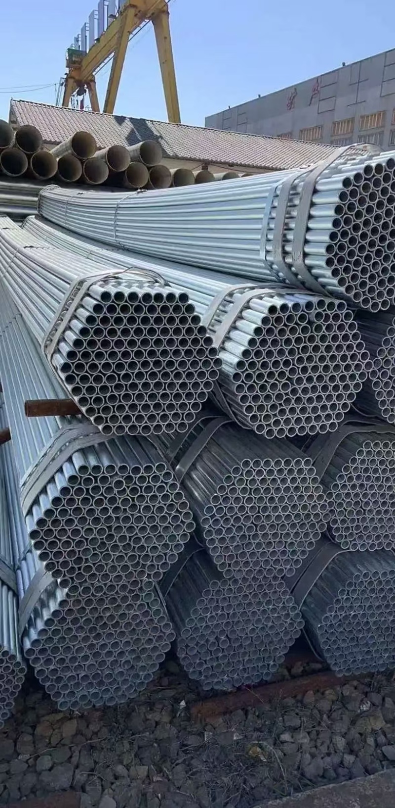 厂家直供各种钢管无缝的方形的扁的注塑的都有可以定制