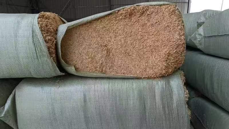 压缩稻壳，厂家直供，日产150吨左右，货源稳定欢迎老板咨询