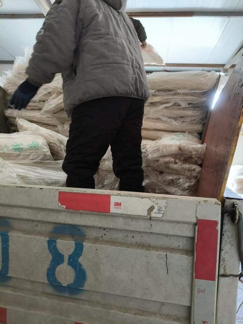 热卖土豆粉条正宗粉条量大从优欢迎联系保质保量粉条