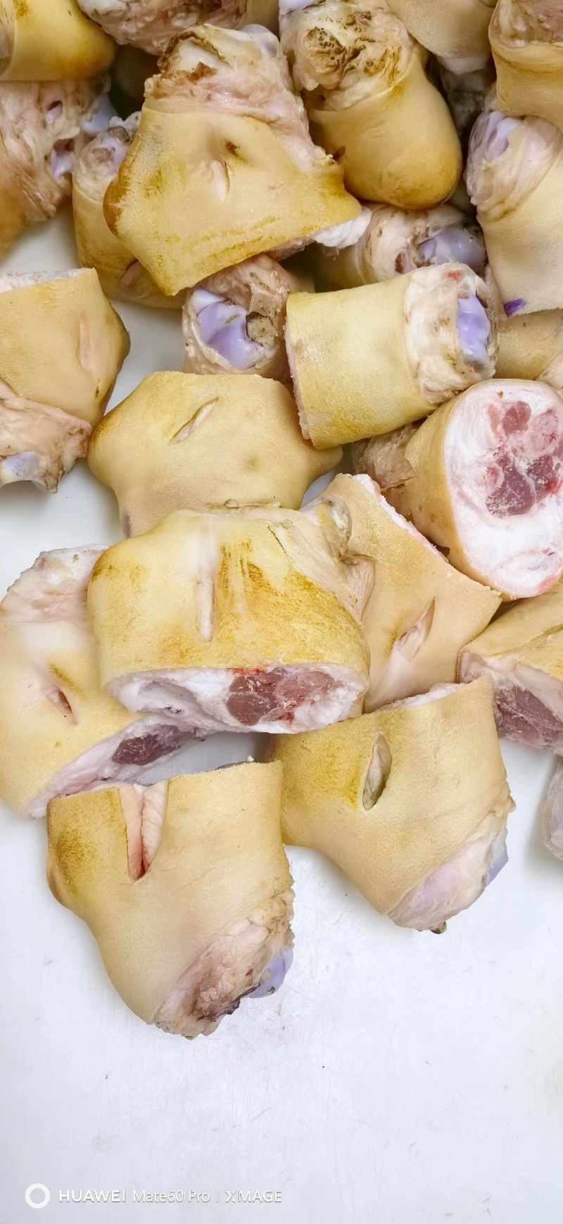 火烧毛猪肘圈