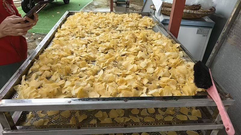 柴火炕土豆干片恩施马儿科，大量现货供应，规格齐全对接批发