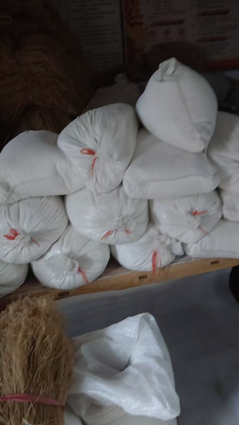 红薯淀粉，全国发货，对接批发商，欢迎联系，价格可谈