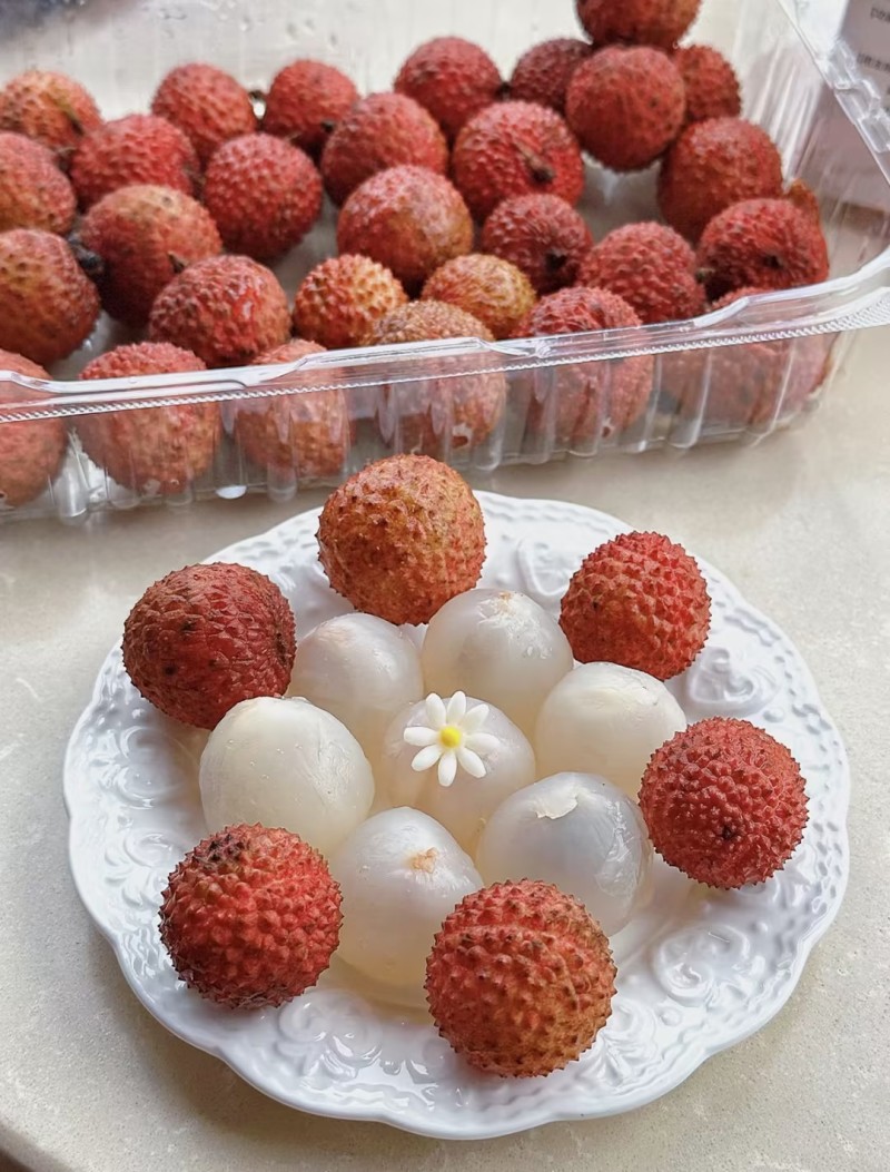【一件可发】桂味荔枝精品荔枝好吃不贵欢迎广大客商前来洽谈