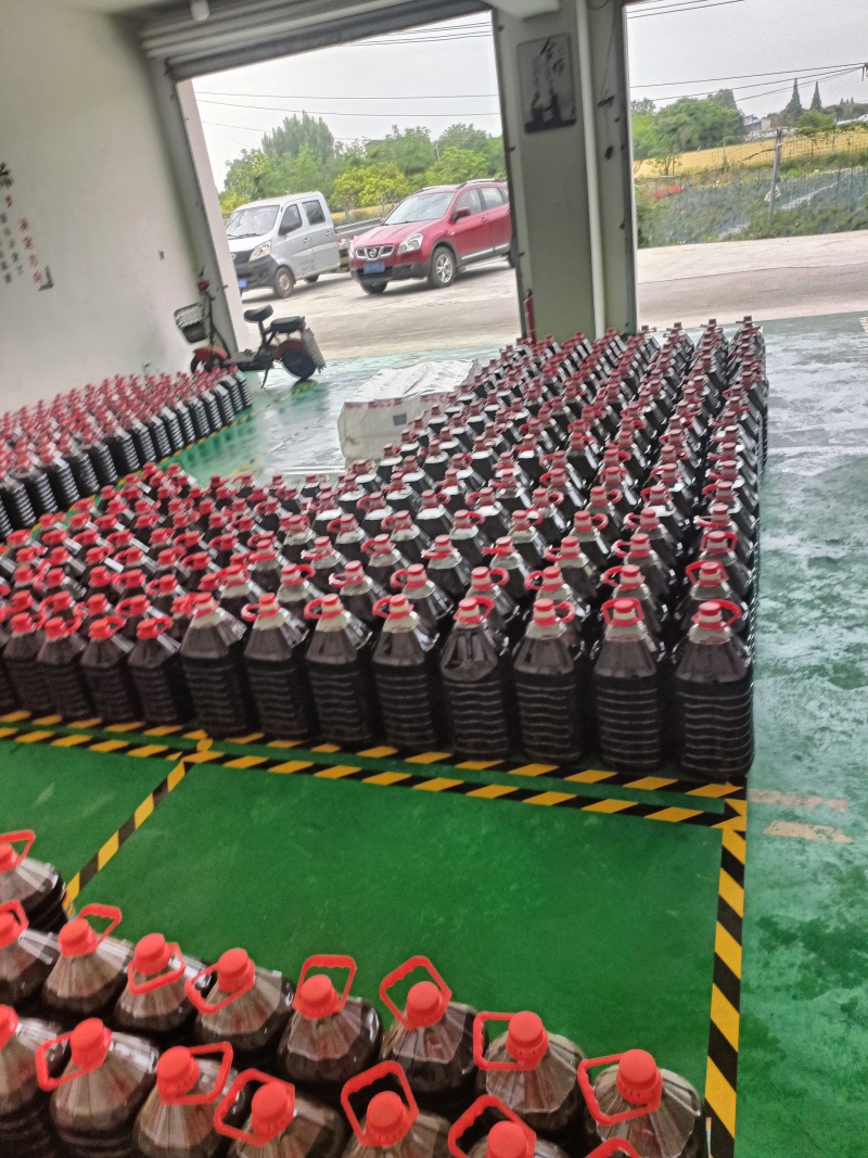 菜籽油瓶装，5升（净含9.4斤）/10升（净含