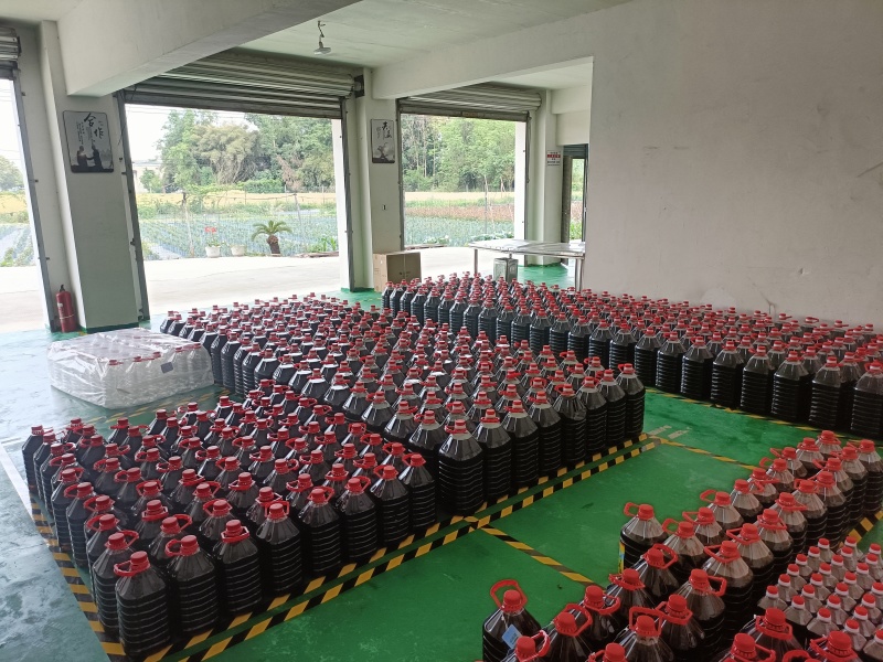 菜籽油瓶装，5升（净含9.4斤）/10升（净含