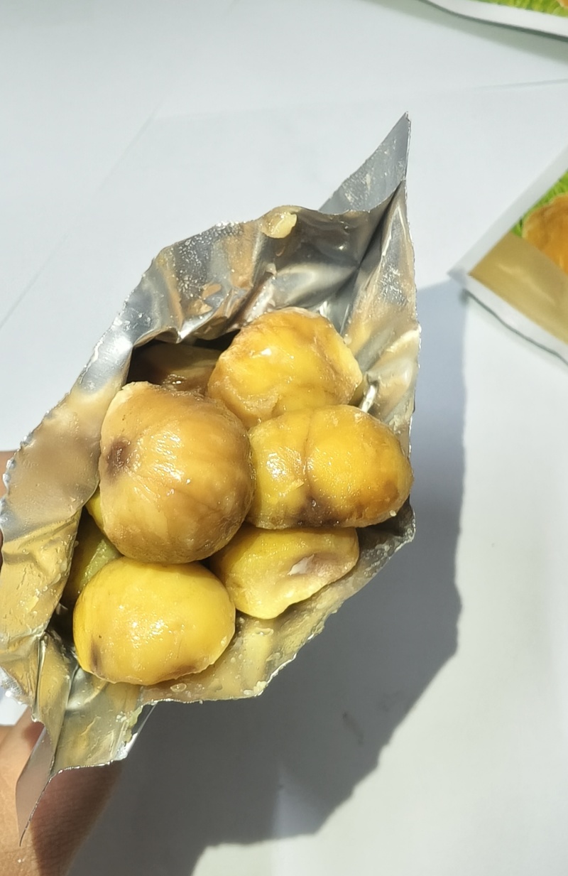 板栗100克/包，10包/箱，每箱1000g