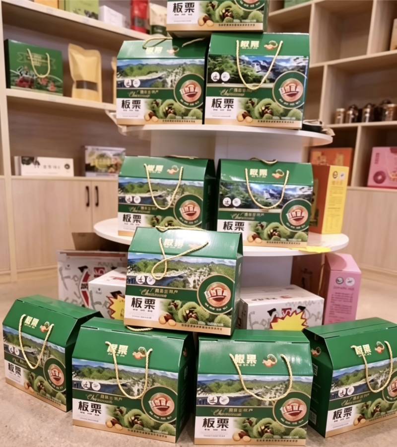 板栗100克/包，10包/箱，每箱1000g