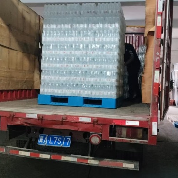 矿泉水24瓶装,550ml/瓶
