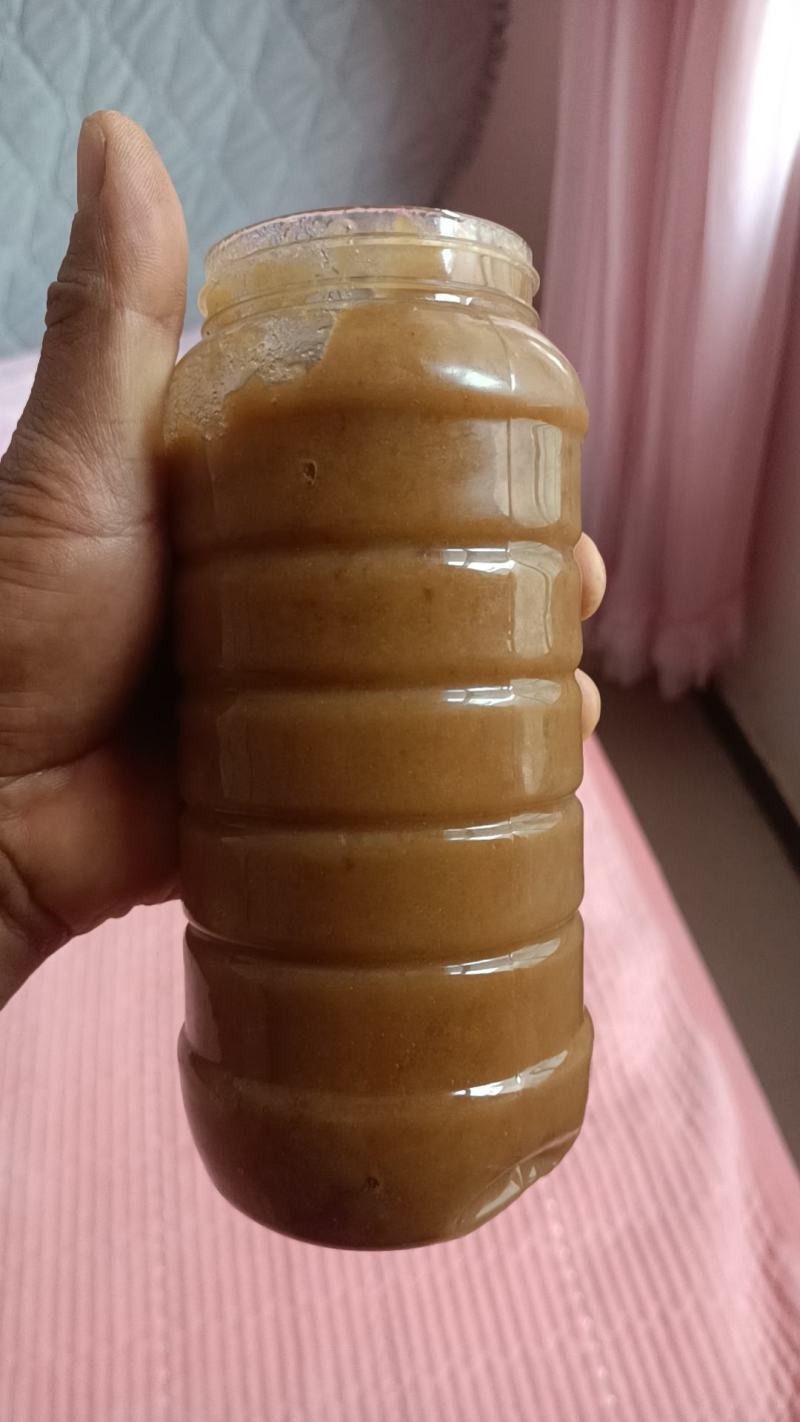 土蜂蜜散装/罐装均可，塑料瓶装