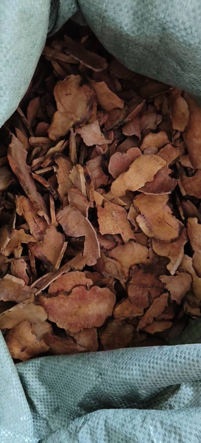 土茯苓过8号筛统货干片