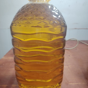 山茶油多种规格：500mL、2.5L、3L、5L
