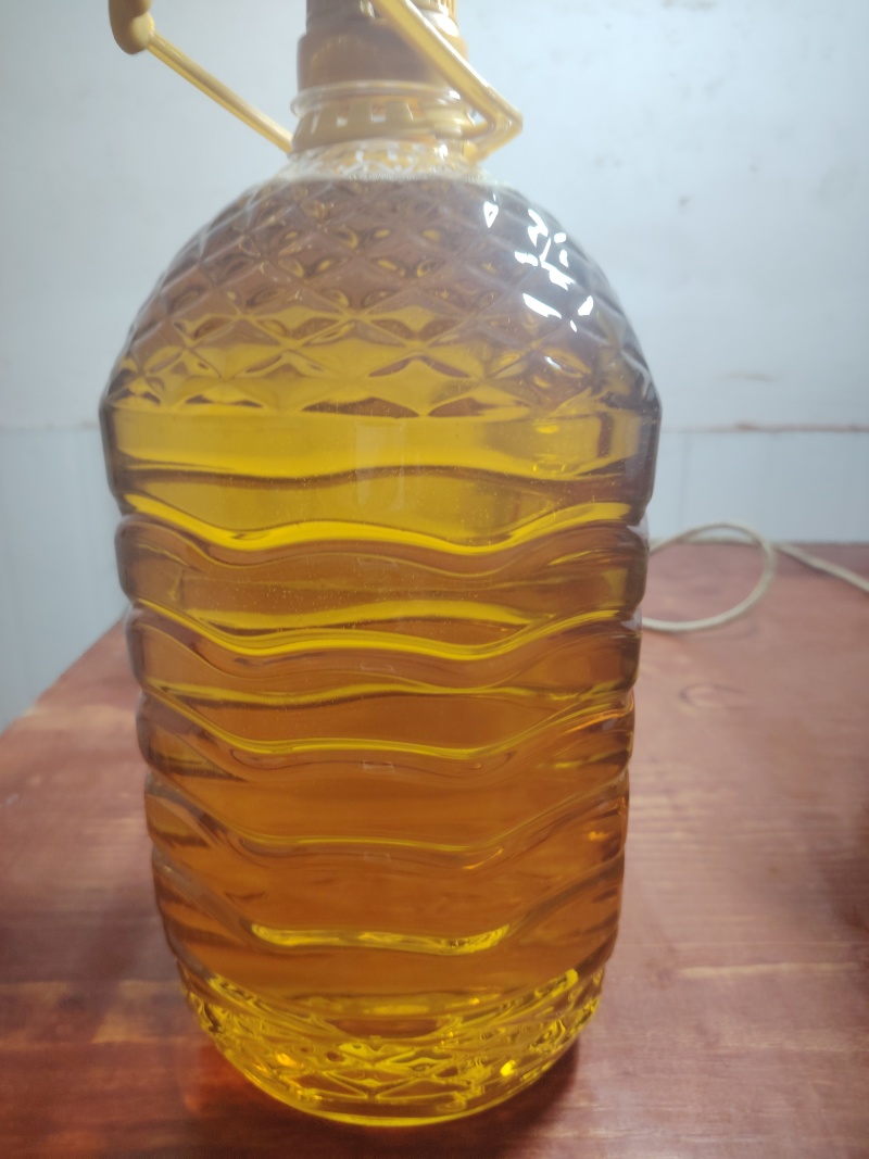 山茶油多种规格：500mL、2.5L、3L、5L