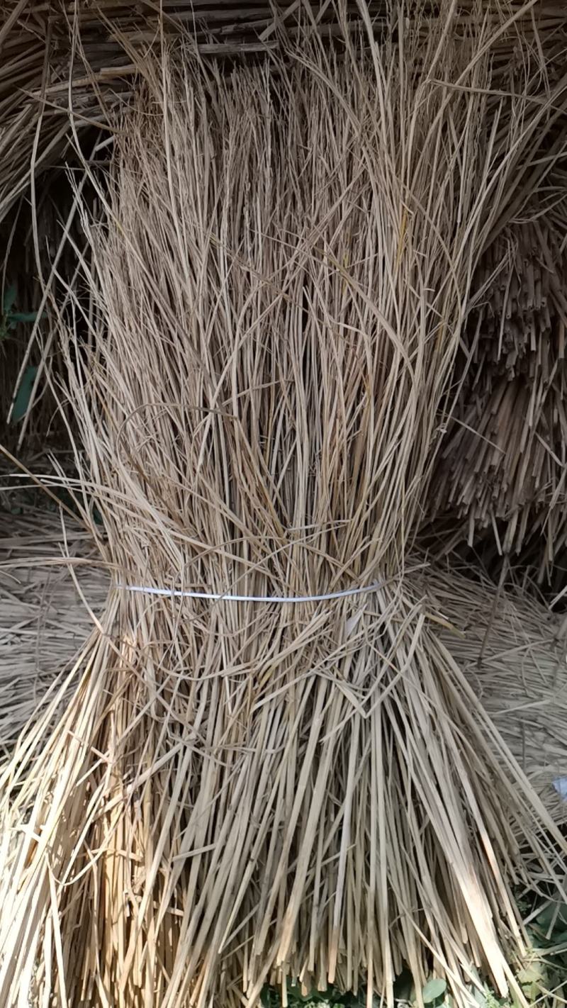 稻草治沙工程、酒厂、养殖场用稻草