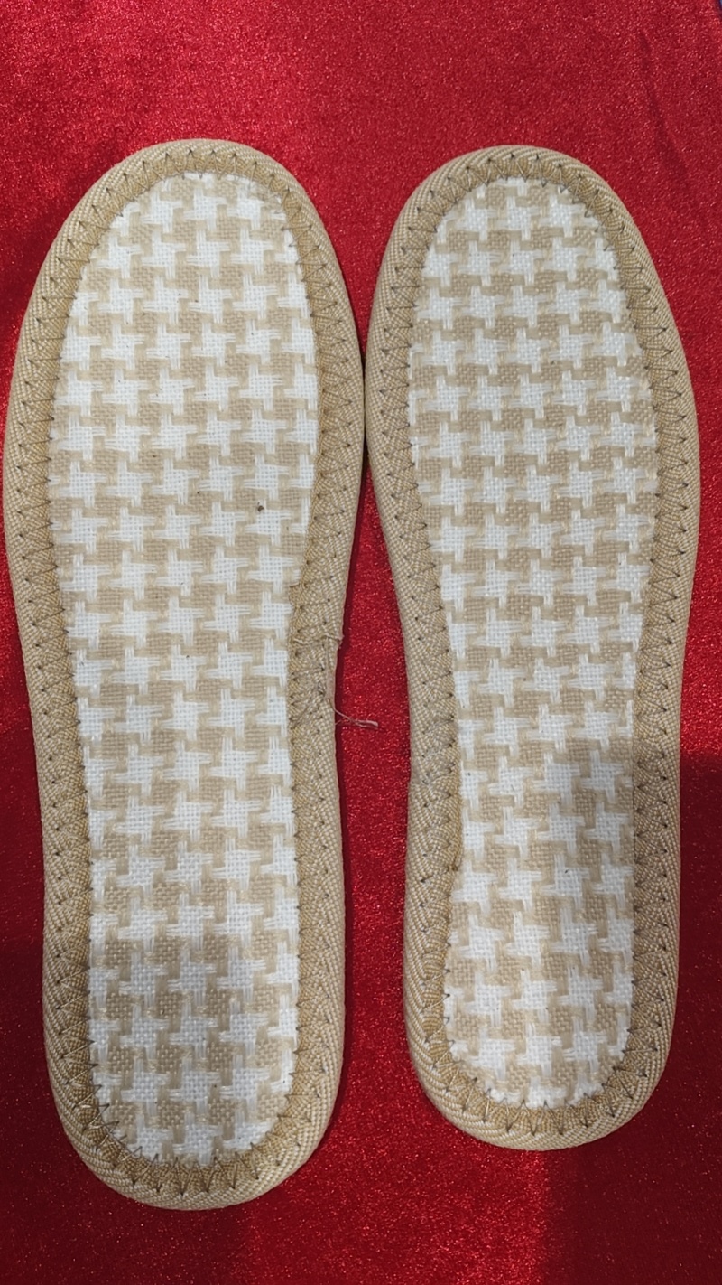 蕲艾蕲艾鞋垫34-46码，品牌蕲百丰；蕲艾香包3元/个；