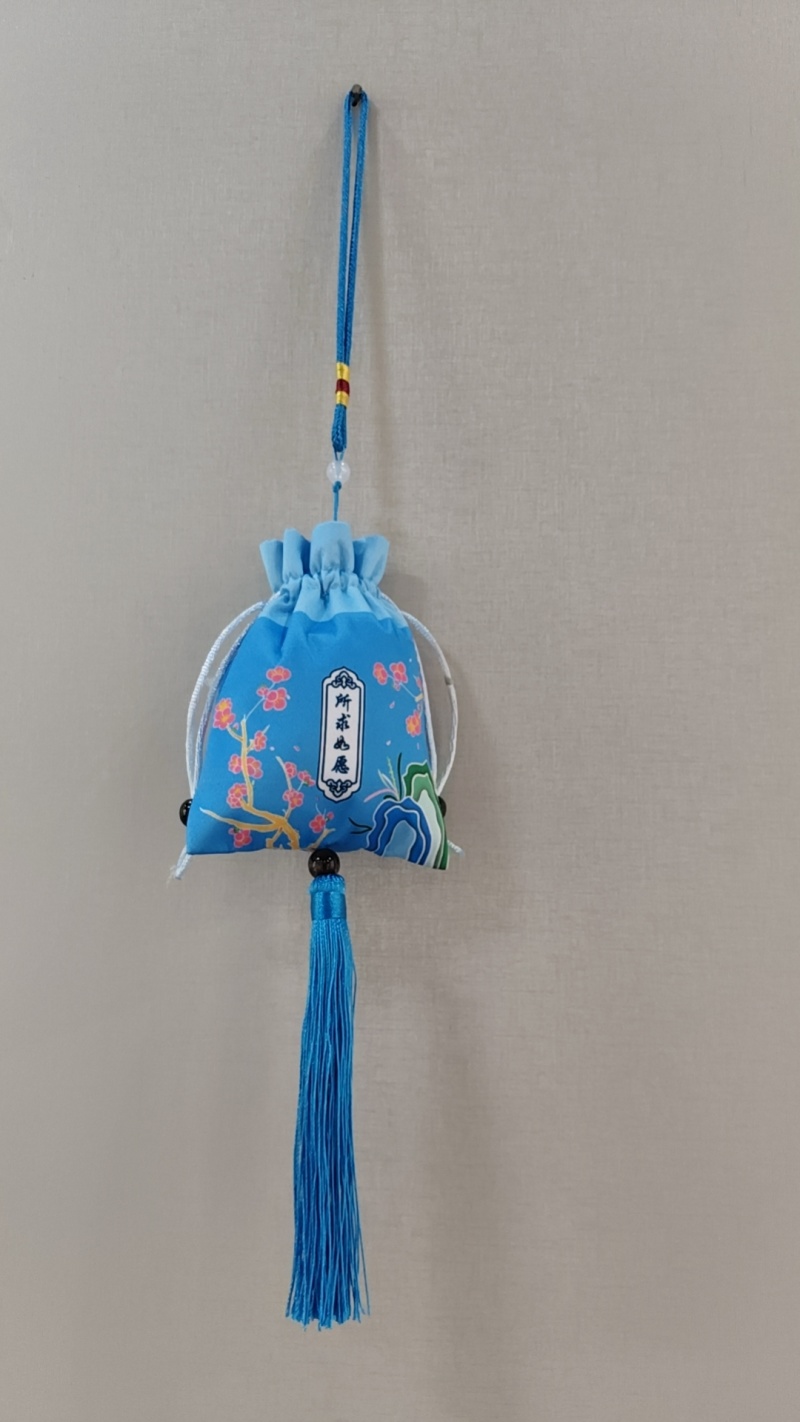 蕲艾蕲艾鞋垫34-46码，品牌蕲百丰；蕲艾香包3元/个；