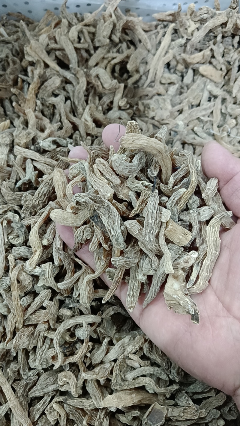 天麻小号60元/斤(1000斤以上55元)、中号80元/