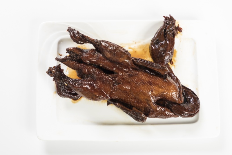 熟食鸭子酱板鸭18/只，香草鸭25/只，全熟散批