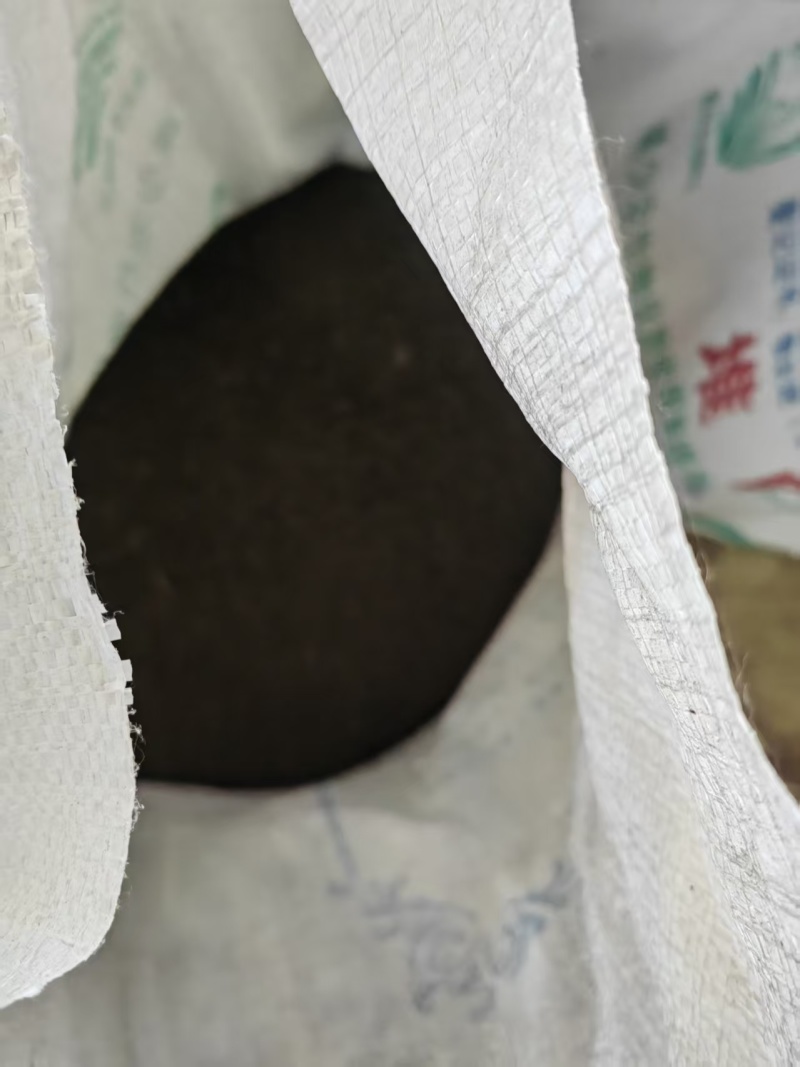禽畜粪便散装发酵鸡粪有机肥;精装80斤/袋