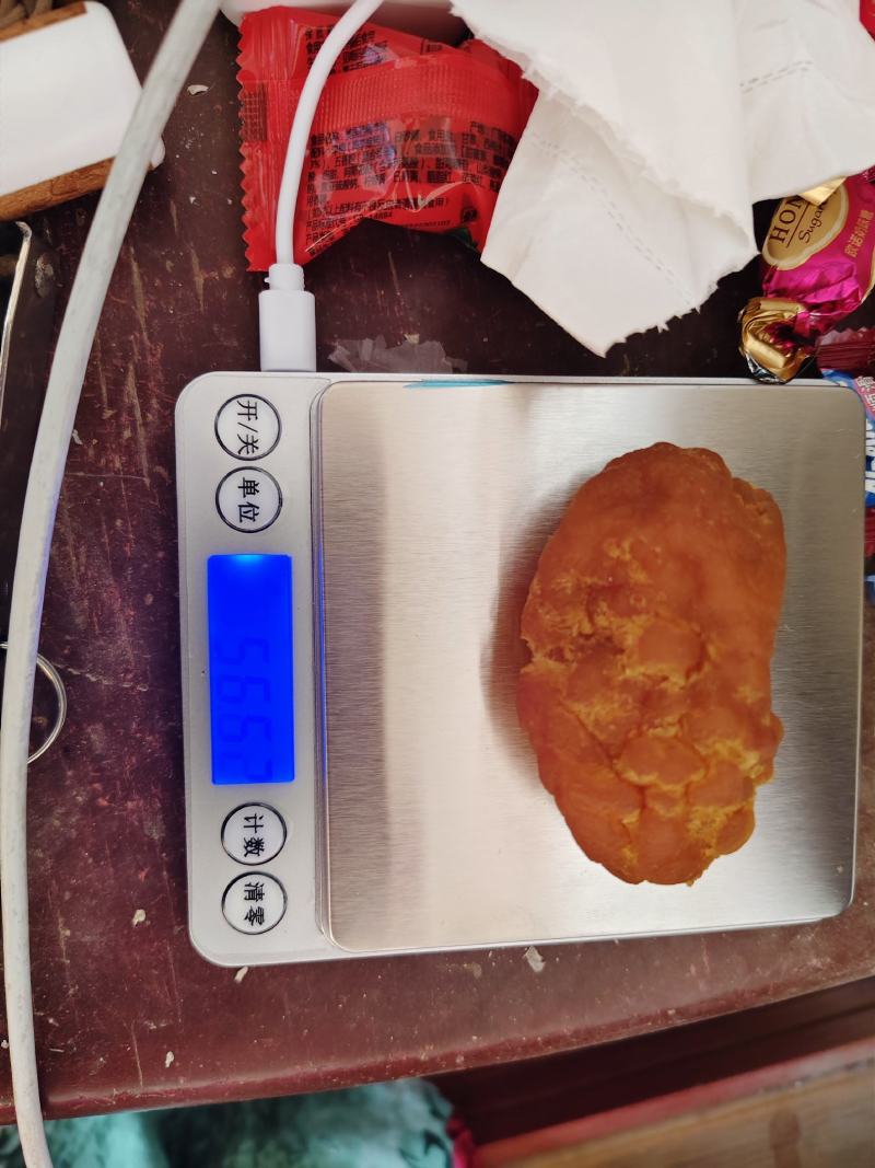 鸡宝单个售卖，约10-20克/个，约30+克/个