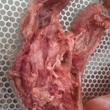 熟食整块真空包装，每块约4斤