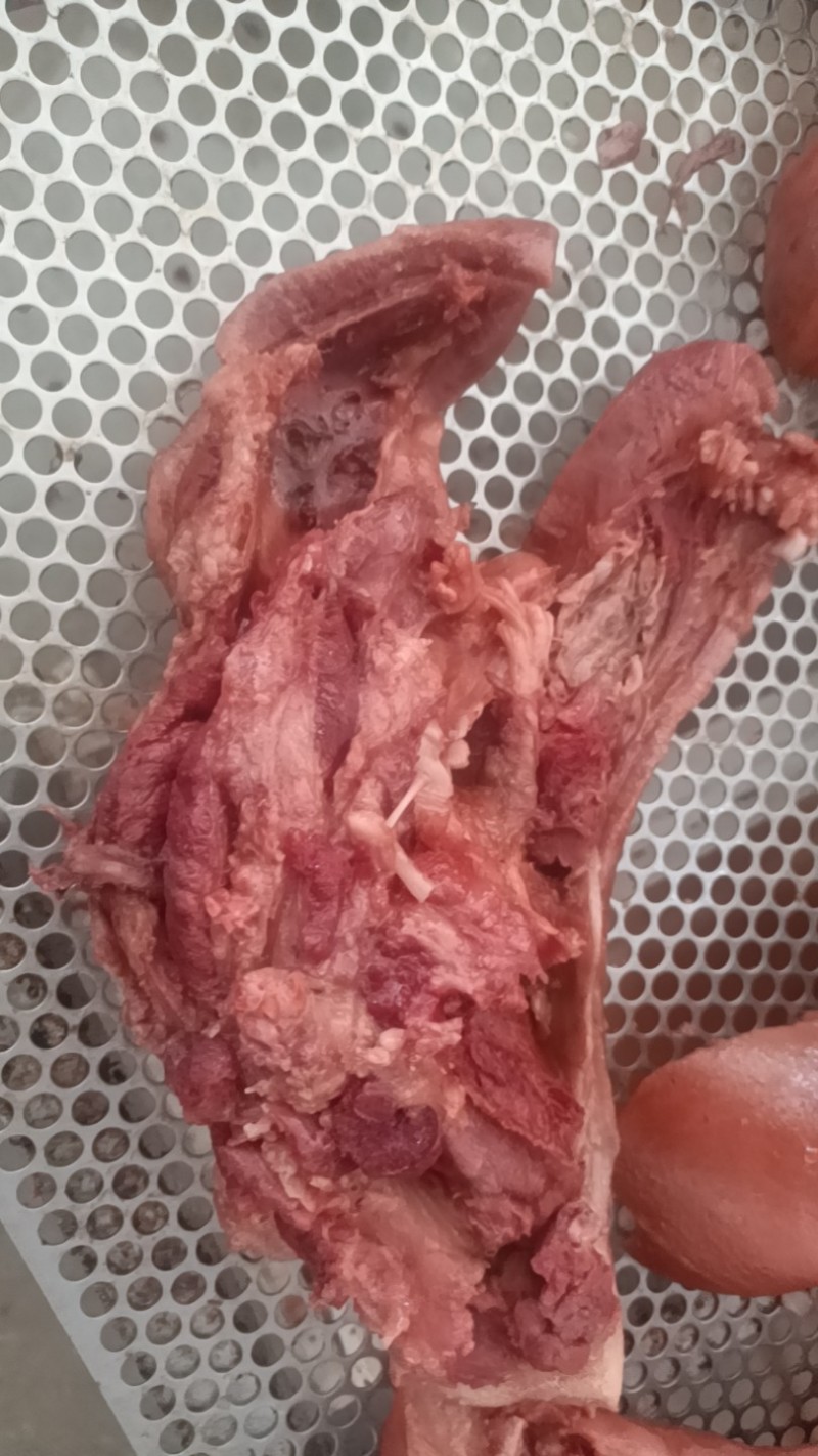 熟食整块真空包装，每块约4斤