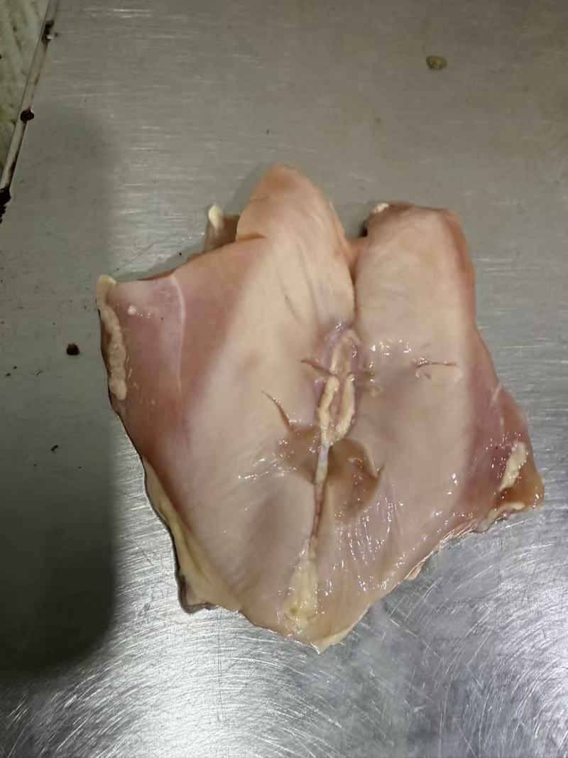 鸡胸肉去骨去皮，单块0.5两-0.8两