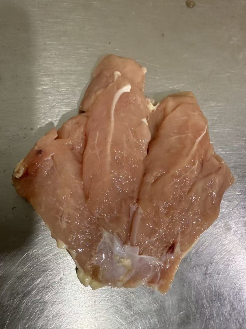 鸡胸肉去骨去皮，单块0.5两-0.8两