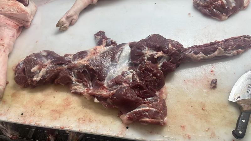猪后腿肉纯猪后腿瘦肉，整个