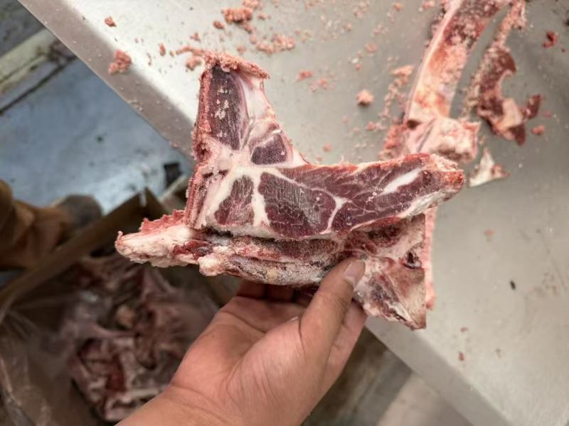 牛脊骨满肉牛脊骨