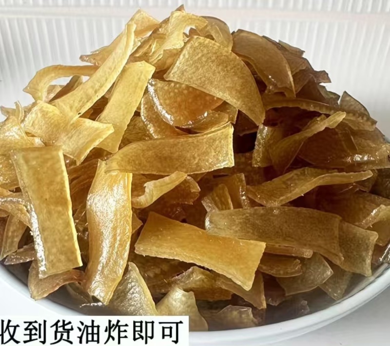 猪皮各种大小油炸猪皮、干猪皮、猪皮丝，可定制