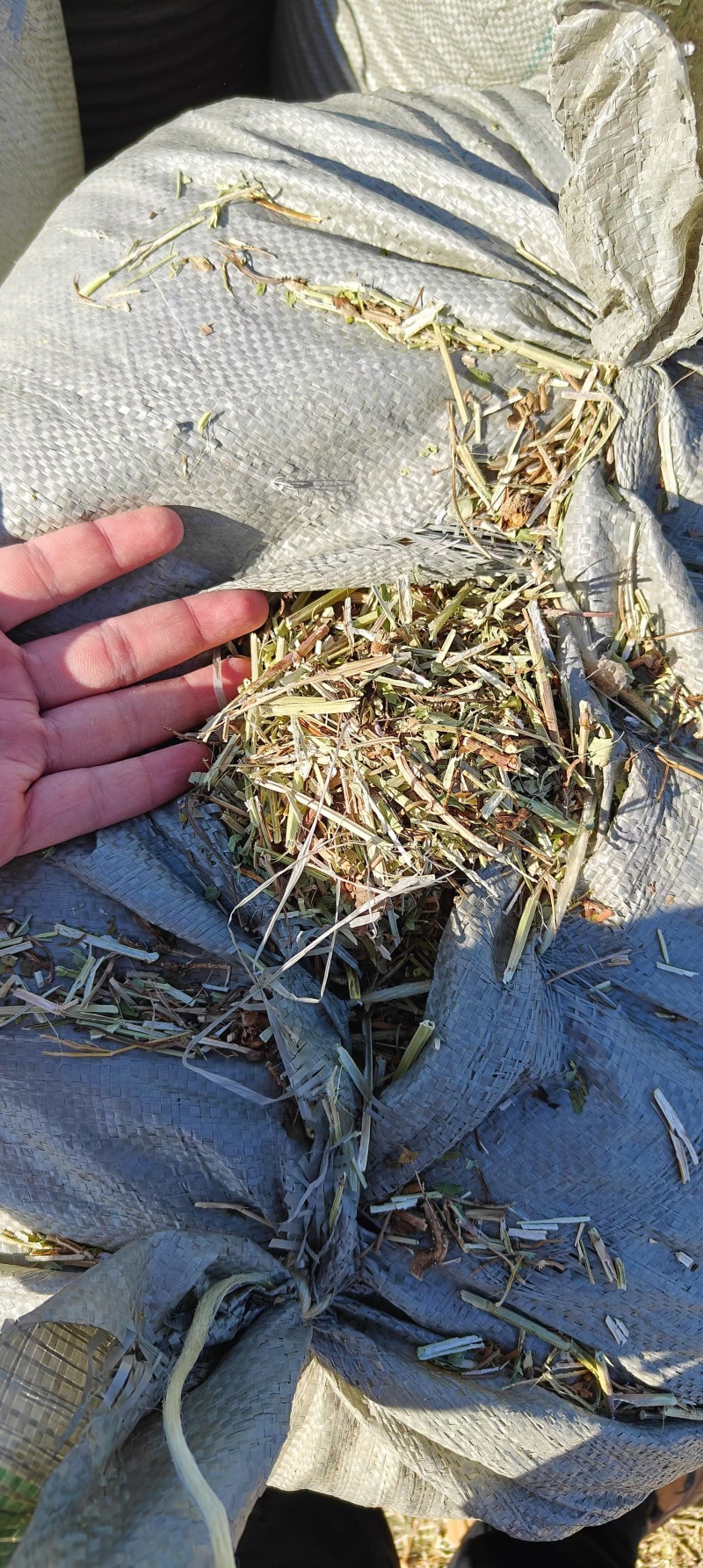 秸秆类原料袋装