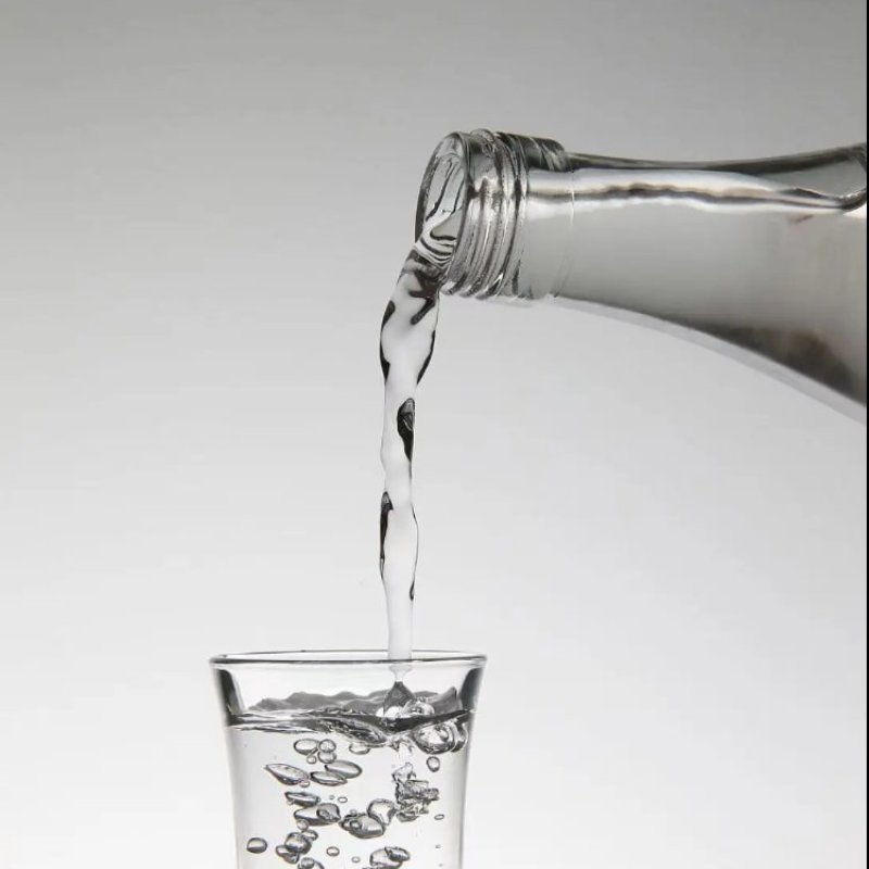白酒自家酿造口感醇厚质量保证欢迎订购量大价优