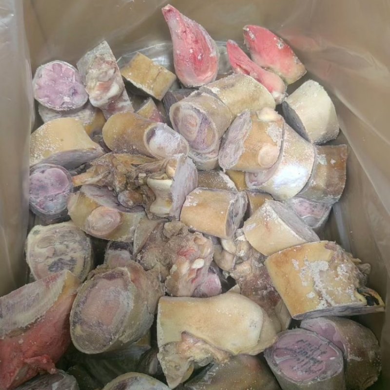 牛蹄据段量大优惠，牛蹄好吃不贵厂家直供欢迎联系