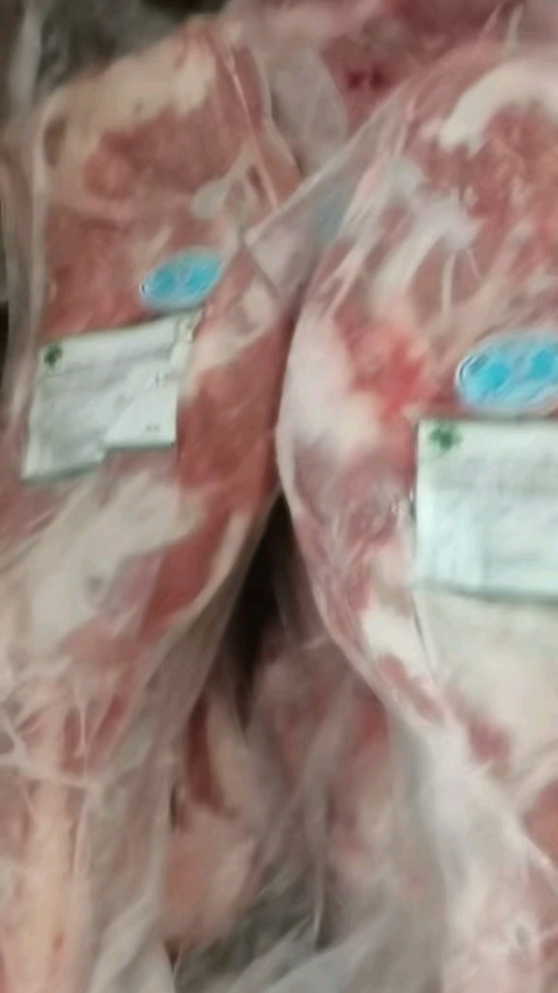 国产羊前腿，每箱7条，颜色新鲜质量好。