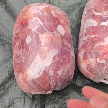 鲜羊后腿包，羔羊后腿包。