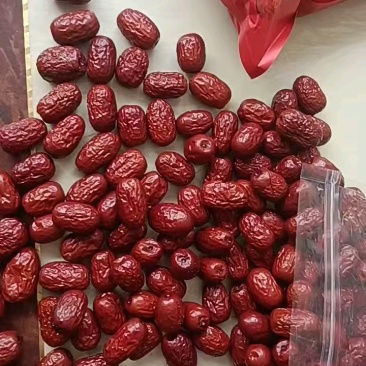 新疆若羌红枣现货供应一手货源甘甜肉厚核小可做包装