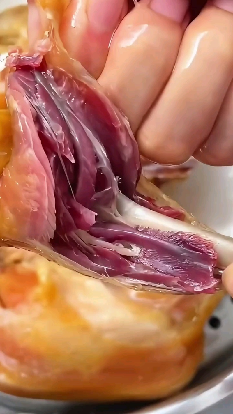 荆门风干鸡咸香腊味肉质紧实真空包装切块腌制传统腊货十里无