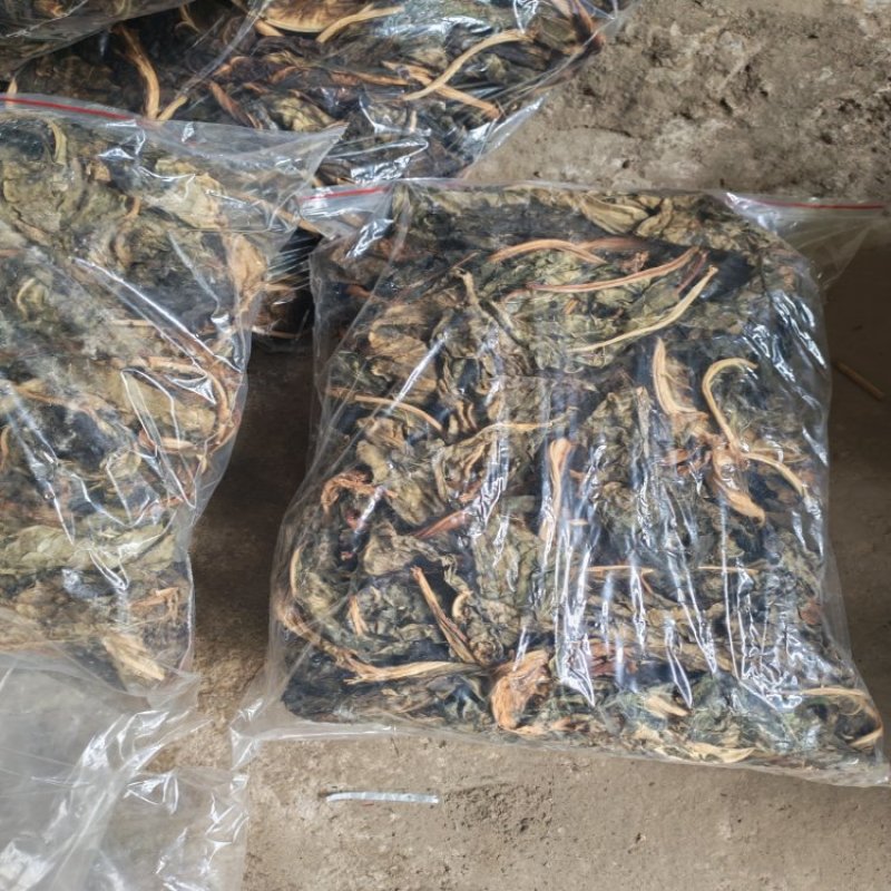 干花菜叶子，采购鲜嫩的花菜叶，去毒清洗焯水晾晒包装装箱保存。