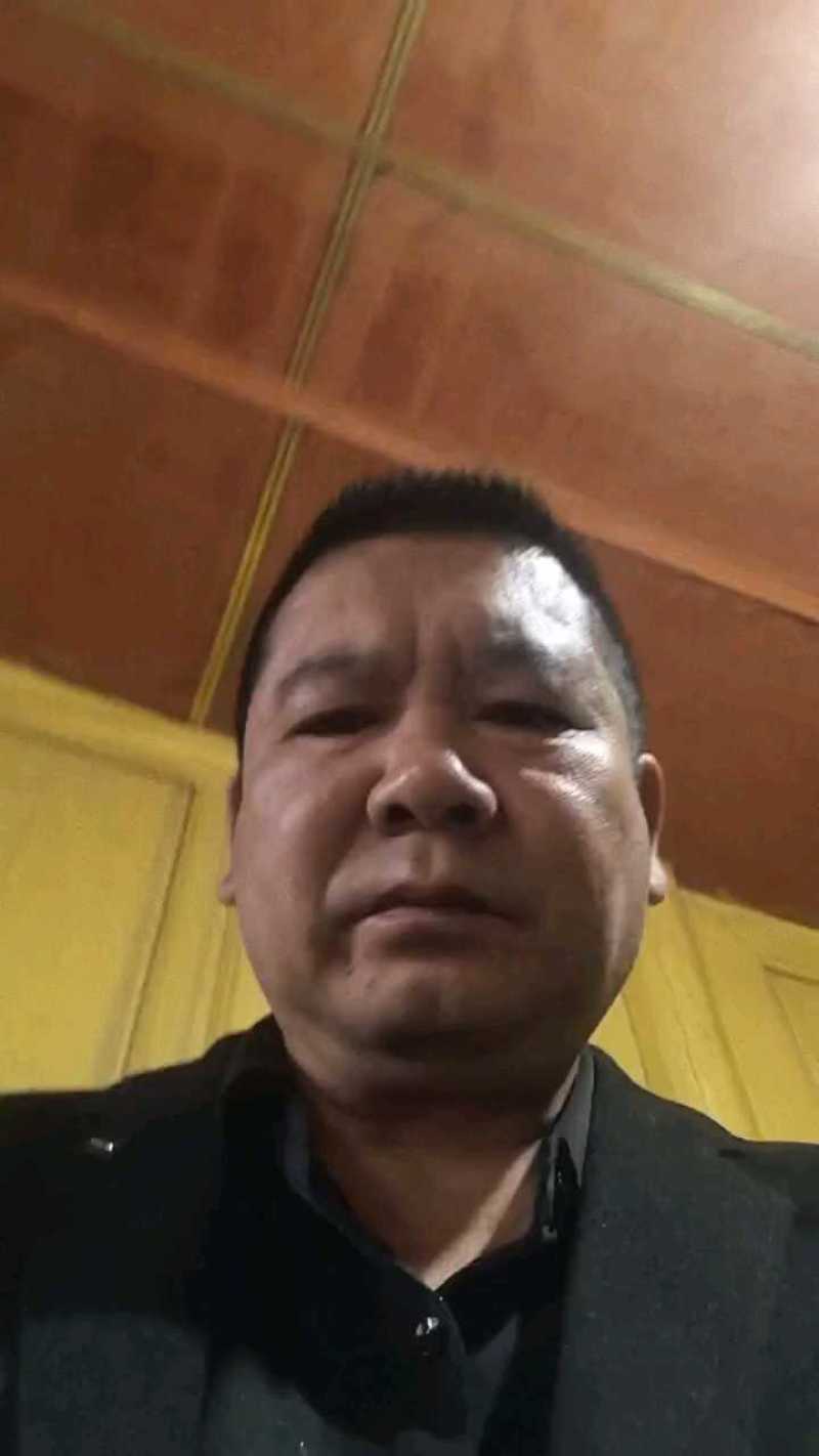云南陆地高原红西红柿。接近1月，云南保山西红柿即将上市
