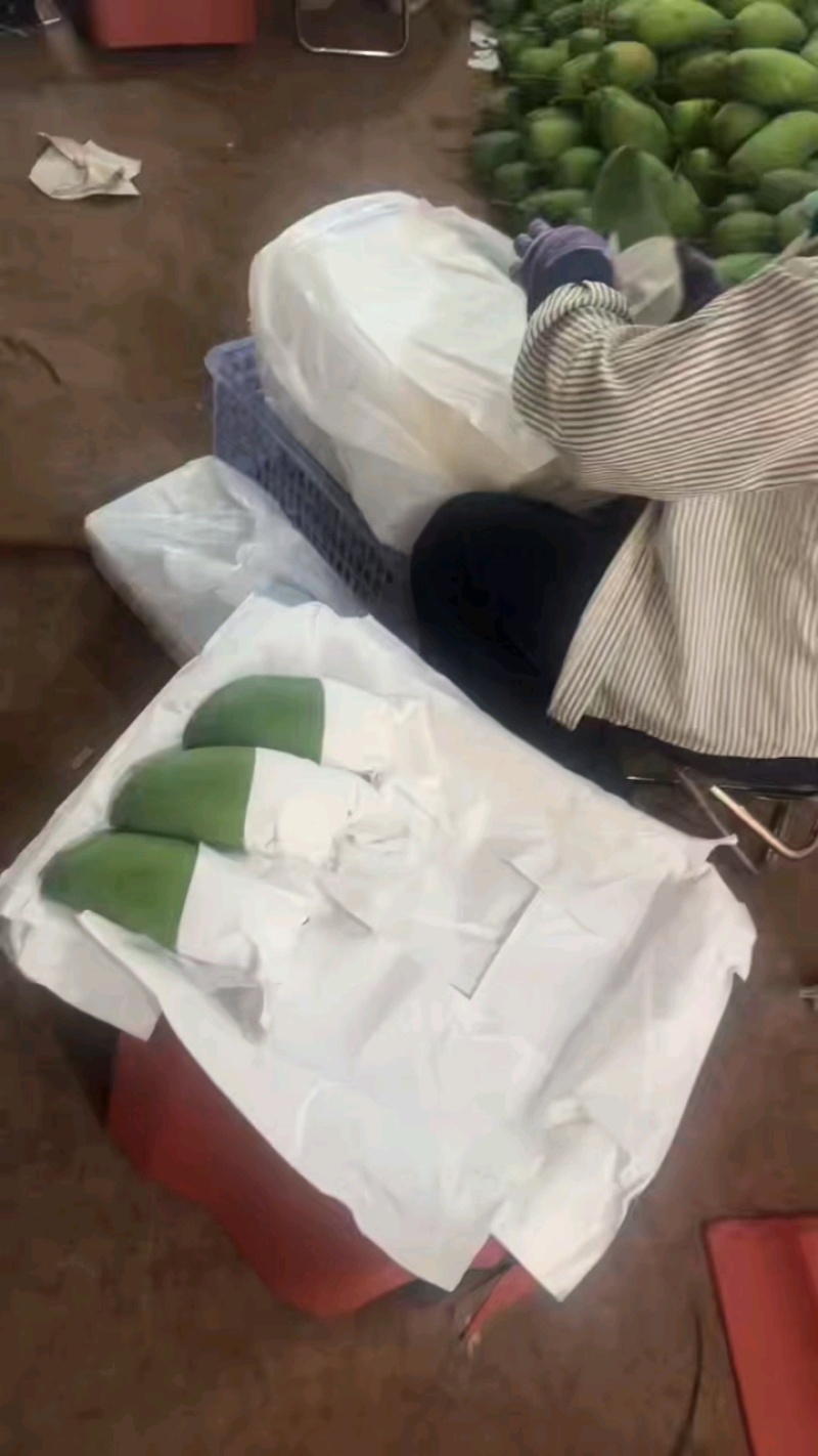 百色大青芒果，青皮大金煌，大芒果，品质保证，量大价格更优