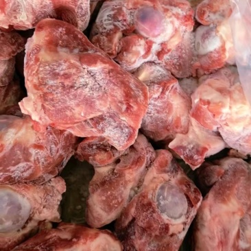 金锣大棒骨，带肉40%，一箱25块10公斤！