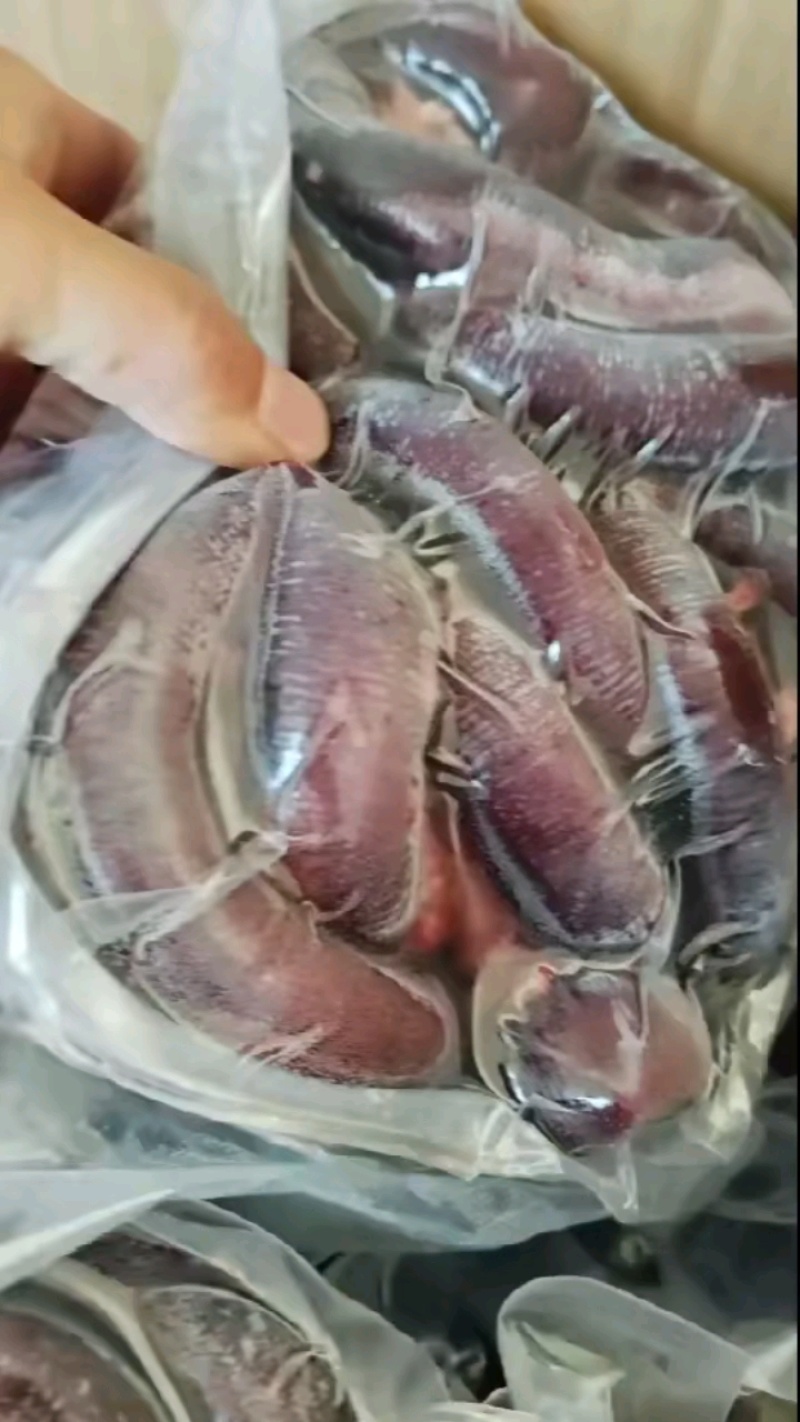 二斤盒装，标准又新鲜，彩袋包装