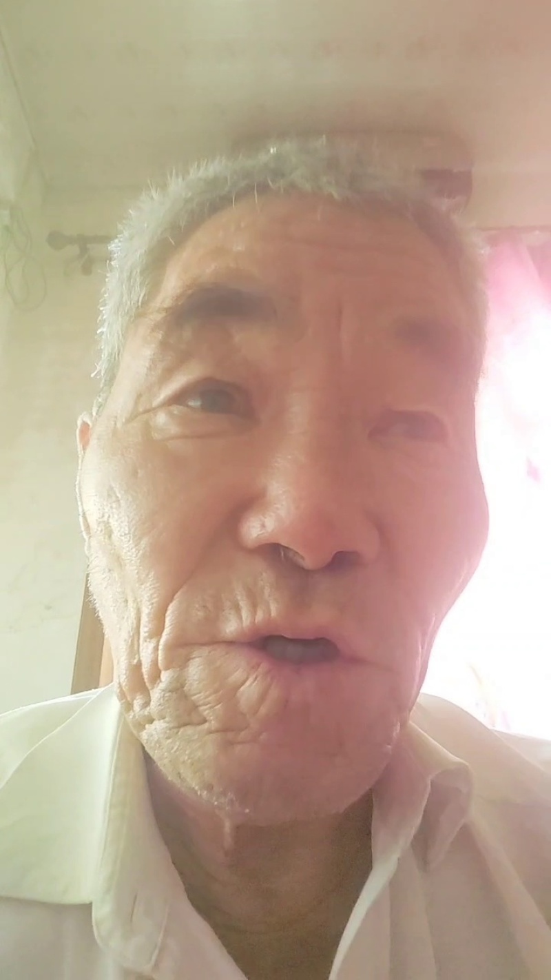 陕西渭南条纹红富士苹果香甜可口规格齐全物美价廉可视频看货